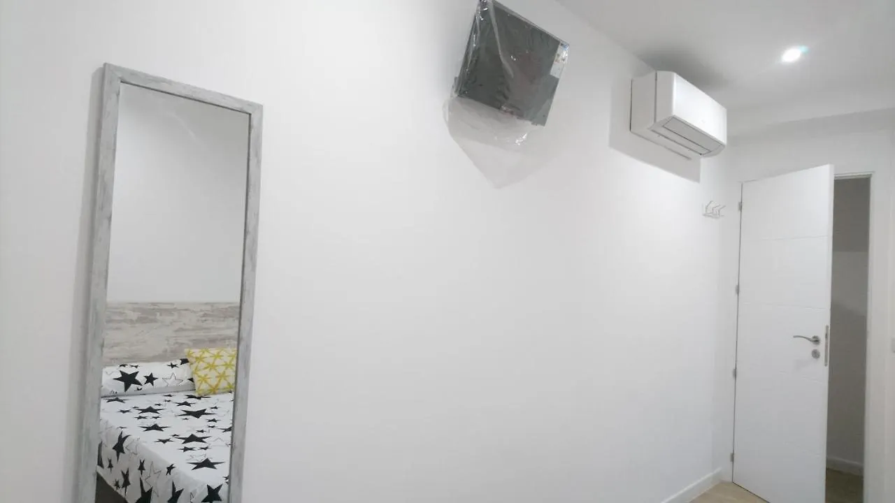 Tarragona Center Room